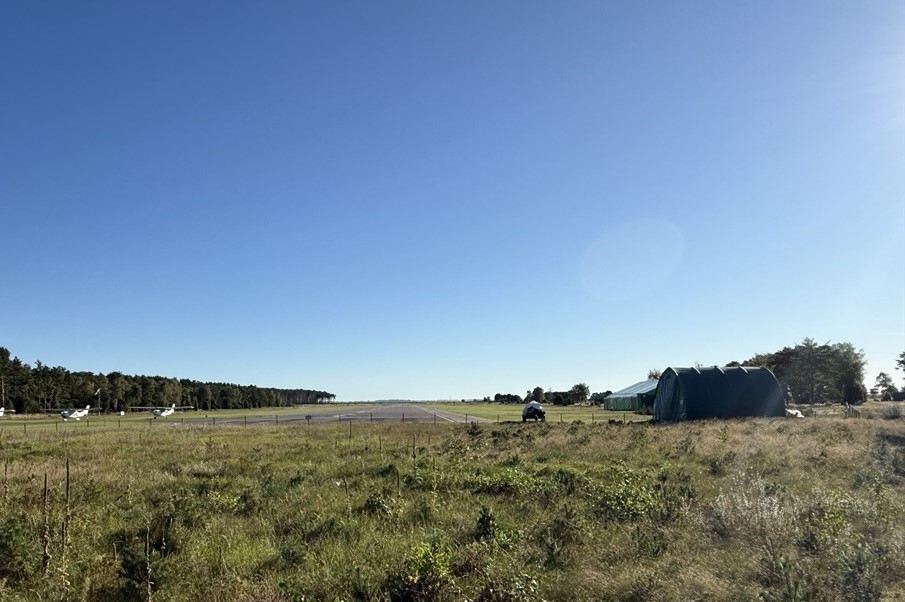 Nidos aerodromas.jpg